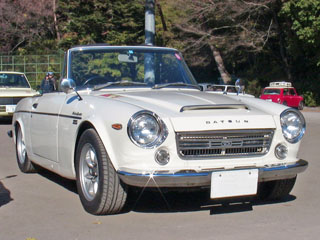 フェアレディ2000 (SR311)