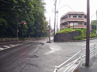 城山公園前交差点