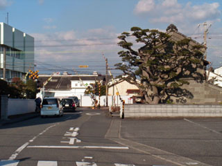 鈴川踏切